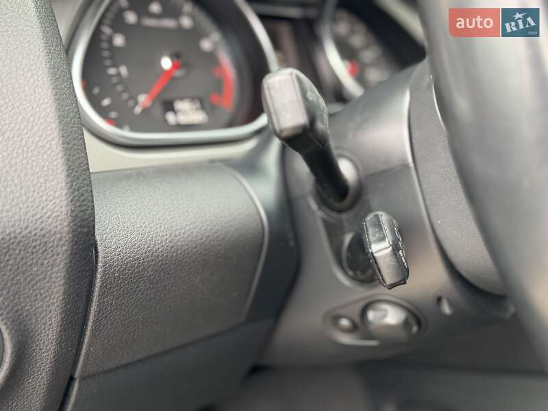 Внедорожник / Кроссовер Audi Q7 2015 в Сарнах