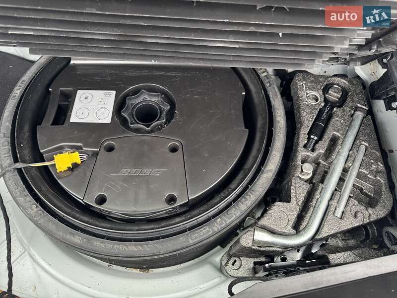 Внедорожник / Кроссовер Audi Q7 2015 в Сарнах
