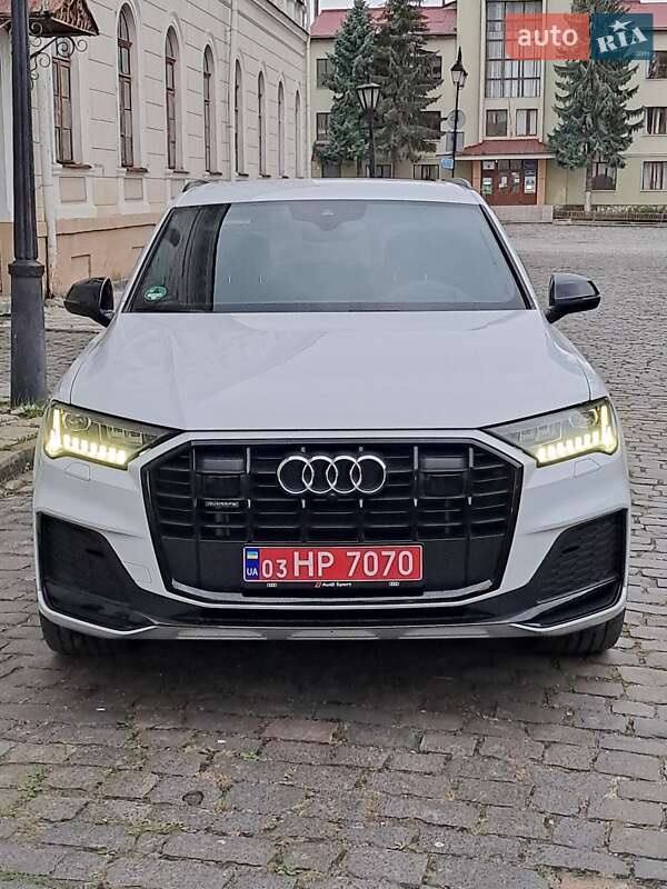 Внедорожник / Кроссовер Audi Q7 2020 в Каменец-Подольском