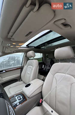 Позашляховик / Кросовер Audi Q7 2013 в 