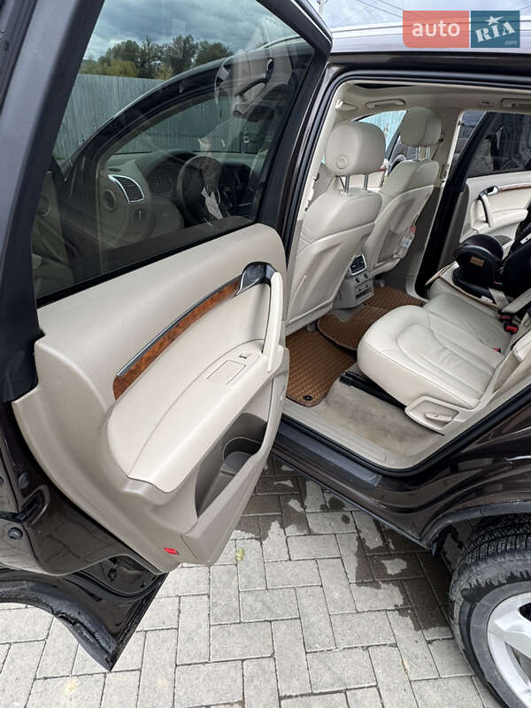 Внедорожник / Кроссовер Audi Q7 2013 в Коломые