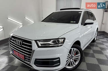 Внедорожник / Кроссовер Audi Q7 2018 в 