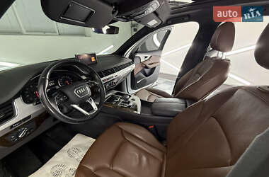 Внедорожник / Кроссовер Audi Q7 2018 в 