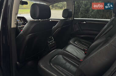 Позашляховик / Кросовер Audi Q7 2010 в 
