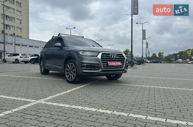 Позашляховик / Кросовер Audi Q7 2017 в 
