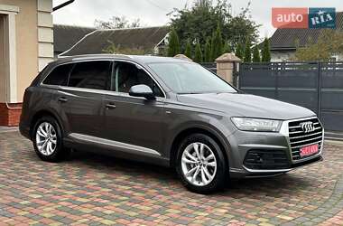 Внедорожник / Кроссовер Audi Q7 2019 в 