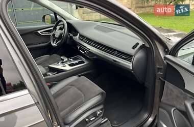 Внедорожник / Кроссовер Audi Q7 2019 в 