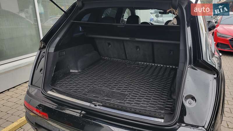 Позашляховик / Кросовер Audi Q7 2023 в Хмельницькому