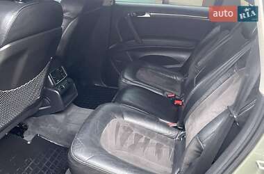 Позашляховик / Кросовер Audi Q7 2007 в 