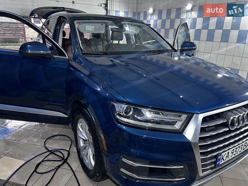Позашляховик / Кросовер Audi Q7 2018 в Ірпені