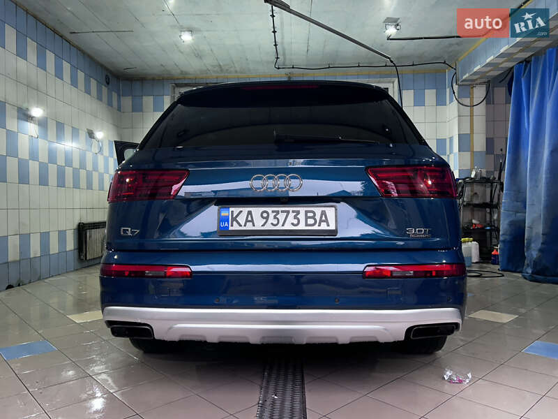 Позашляховик / Кросовер Audi Q7 2018 в Ірпені