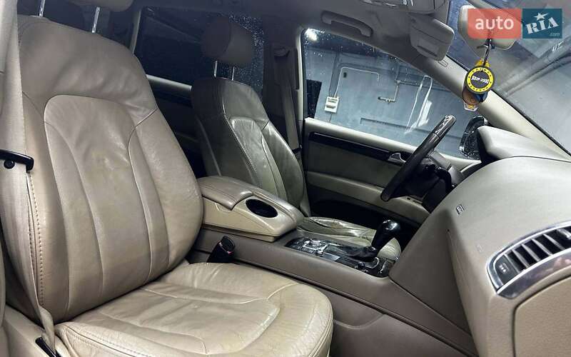 Позашляховик / Кросовер Audi Q7 2007 в Чернівцях