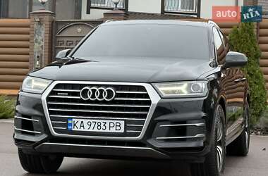 Позашляховик / Кросовер Audi Q7 2016 в Києві