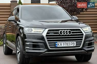 Позашляховик / Кросовер Audi Q7 2016 в 