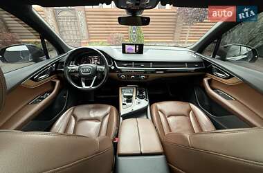 Позашляховик / Кросовер Audi Q7 2016 в 