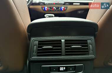 Позашляховик / Кросовер Audi Q7 2016 в 