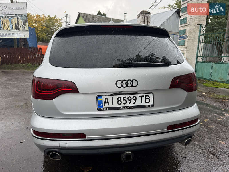 Позашляховик / Кросовер Audi Q7 2013 в Кагарлику