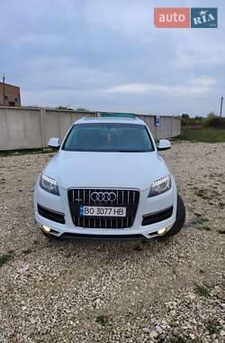Позашляховик / Кросовер Audi Q7 2015 в 