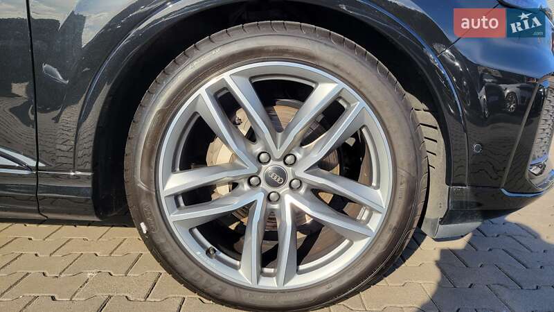 Позашляховик / Кросовер Audi Q7 2023 в Хмельницькому