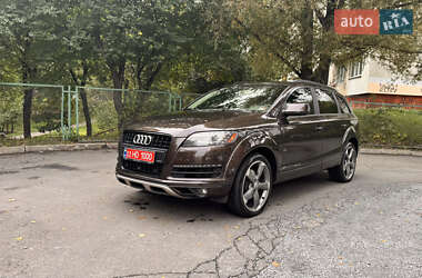 Позашляховик / Кросовер Audi Q7 2014 в 