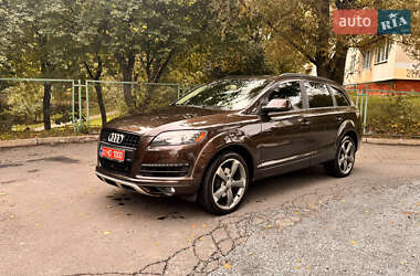 Позашляховик / Кросовер Audi Q7 2014 в 