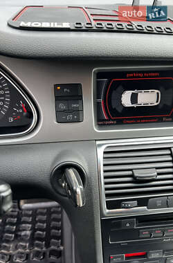Позашляховик / Кросовер Audi Q7 2008 в 