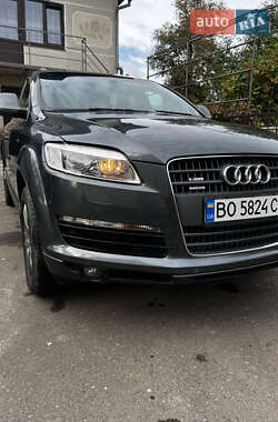 Позашляховик / Кросовер Audi Q7 2008 в 
