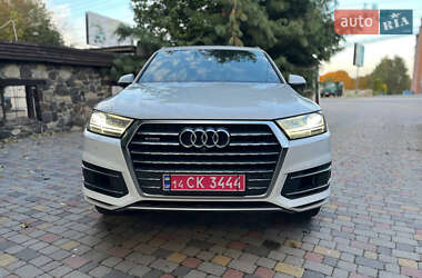 Внедорожник / Кроссовер Audi Q7 2016 в Хмельницком