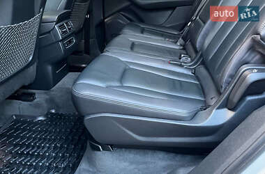 Позашляховик / Кросовер Audi Q7 2016 в 