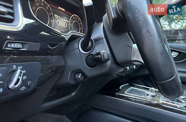 Позашляховик / Кросовер Audi Q7 2016 в 