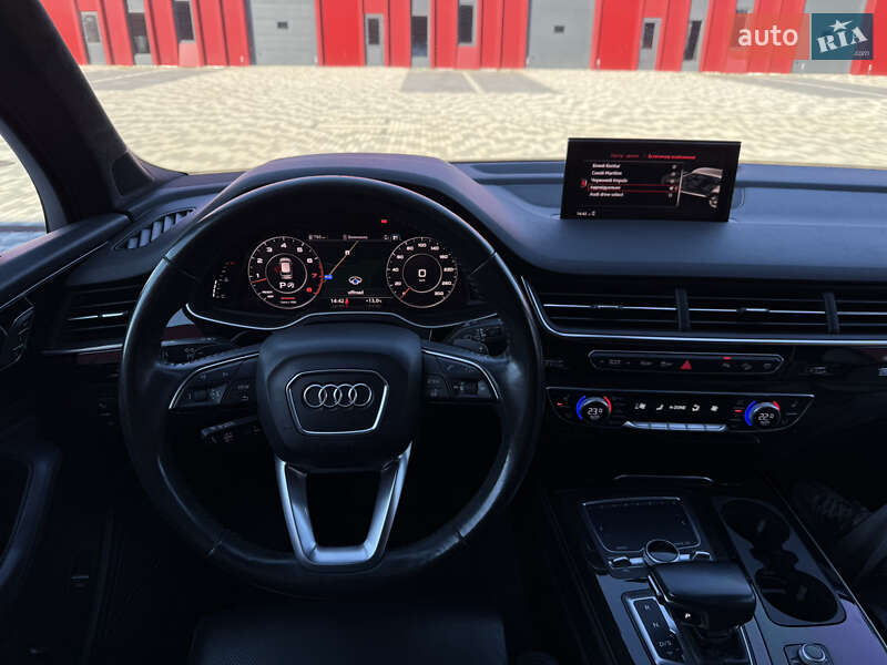Внедорожник / Кроссовер Audi Q7 2017 в Львове
