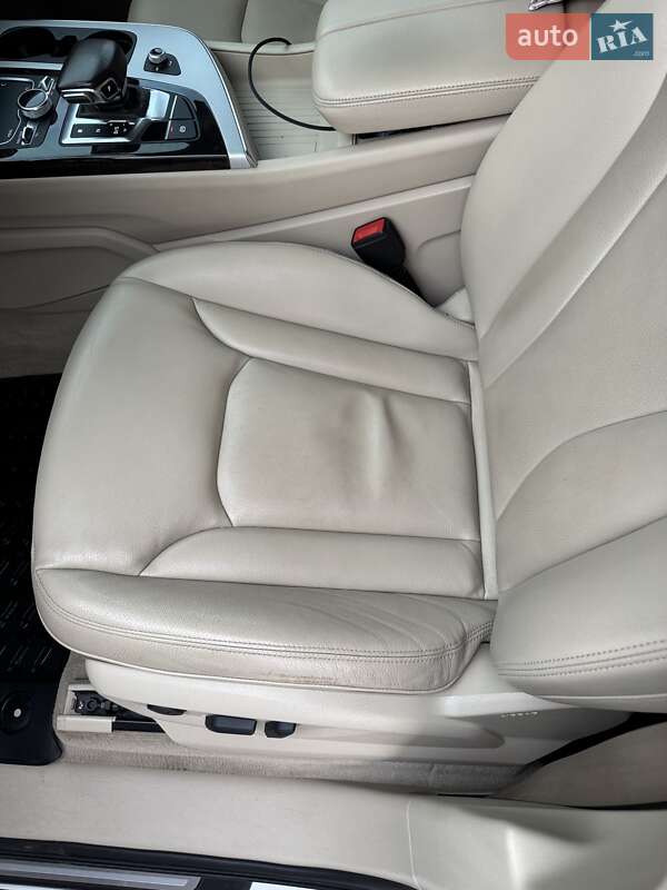 Позашляховик / Кросовер Audi Q7 2019 в Дніпрі