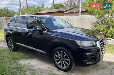 Позашляховик / Кросовер Audi Q7 2017 в 