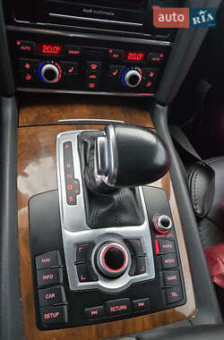 Внедорожник / Кроссовер Audi Q7 2013 в 