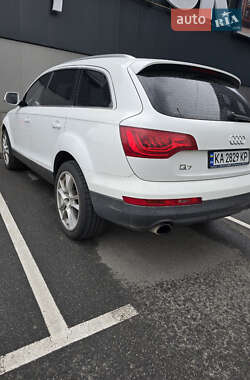 Внедорожник / Кроссовер Audi Q7 2013 в 