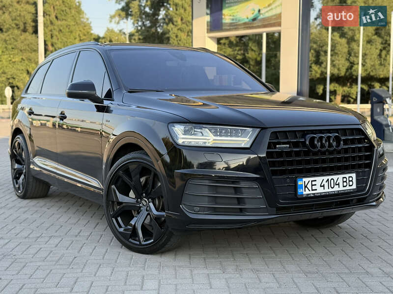 Позашляховик / Кросовер Audi Q7 2015 в Дніпрі