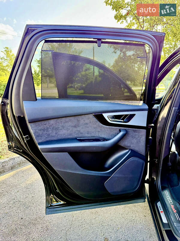 Позашляховик / Кросовер Audi Q7 2016 в Дніпрі фото 22 Позашляховик / Кросовер Audi Q7 2016 в Дніпрі