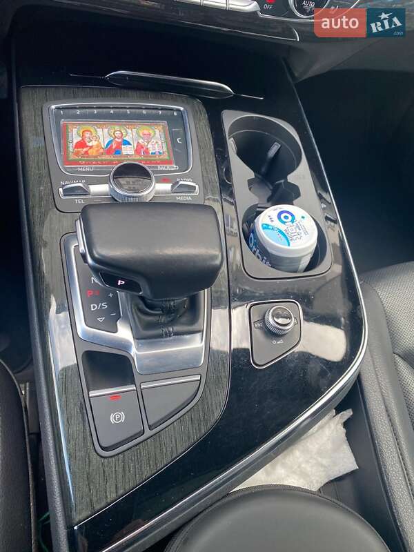 Внедорожник / Кроссовер Audi Q7 2018 в Ужгороде