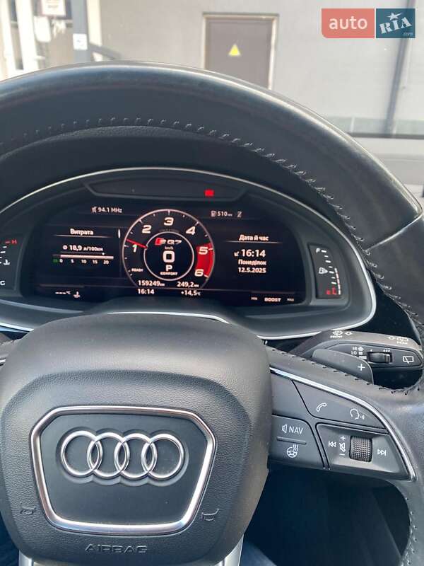 Внедорожник / Кроссовер Audi Q7 2018 в Ужгороде