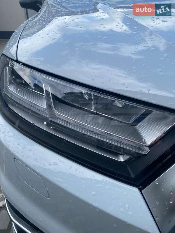 Внедорожник / Кроссовер Audi Q7 2018 в Ужгороде