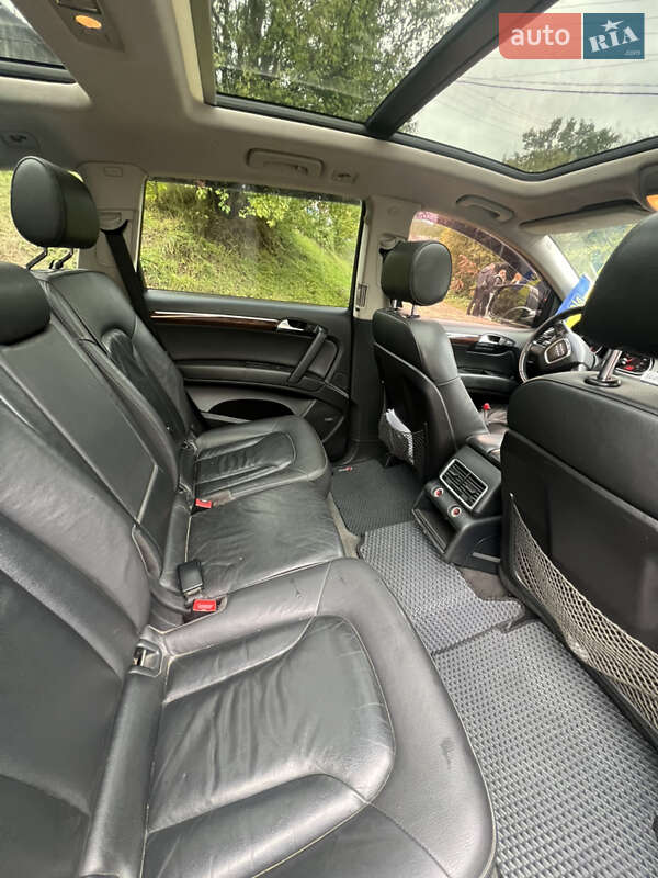Позашляховик / Кросовер Audi Q7 2009 в Верховині