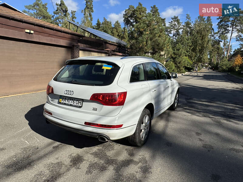 Позашляховик / Кросовер Audi Q7 2013 в Києві фото 6 Позашляховик / Кросовер Audi Q7 2013 в Києві