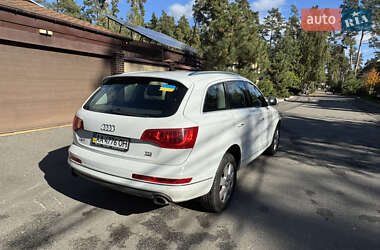 Внедорожник / Кроссовер Audi Q7 2013 в 