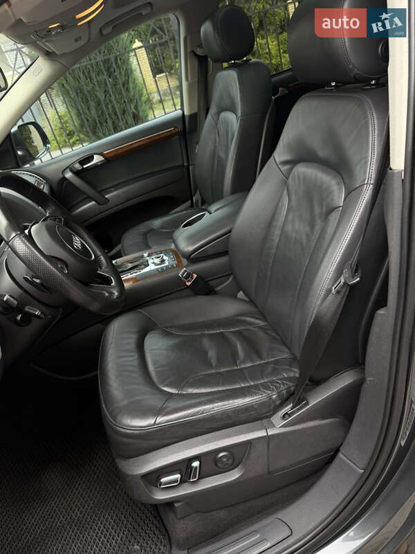 Позашляховик / Кросовер Audi Q7 2012 в Шептицькому