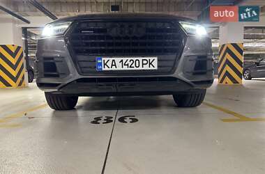 Позашляховик / Кросовер Audi Q7 2018 в 