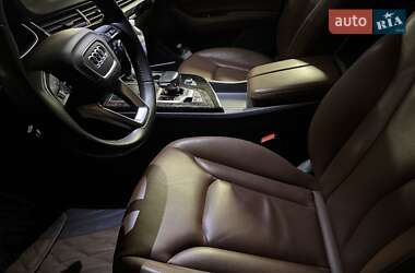 Позашляховик / Кросовер Audi Q7 2018 в 