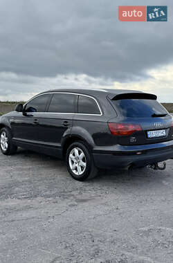 Позашляховик / Кросовер Audi Q7 2006 в 