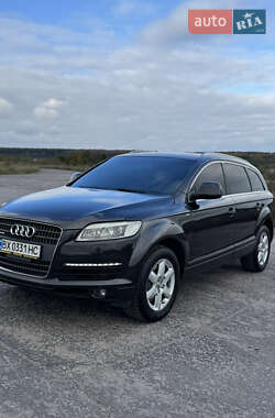 Позашляховик / Кросовер Audi Q7 2006 в 