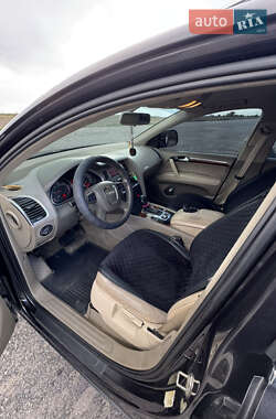 Позашляховик / Кросовер Audi Q7 2006 в 