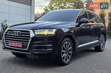 Позашляховик / Кросовер Audi Q7 2016 в 